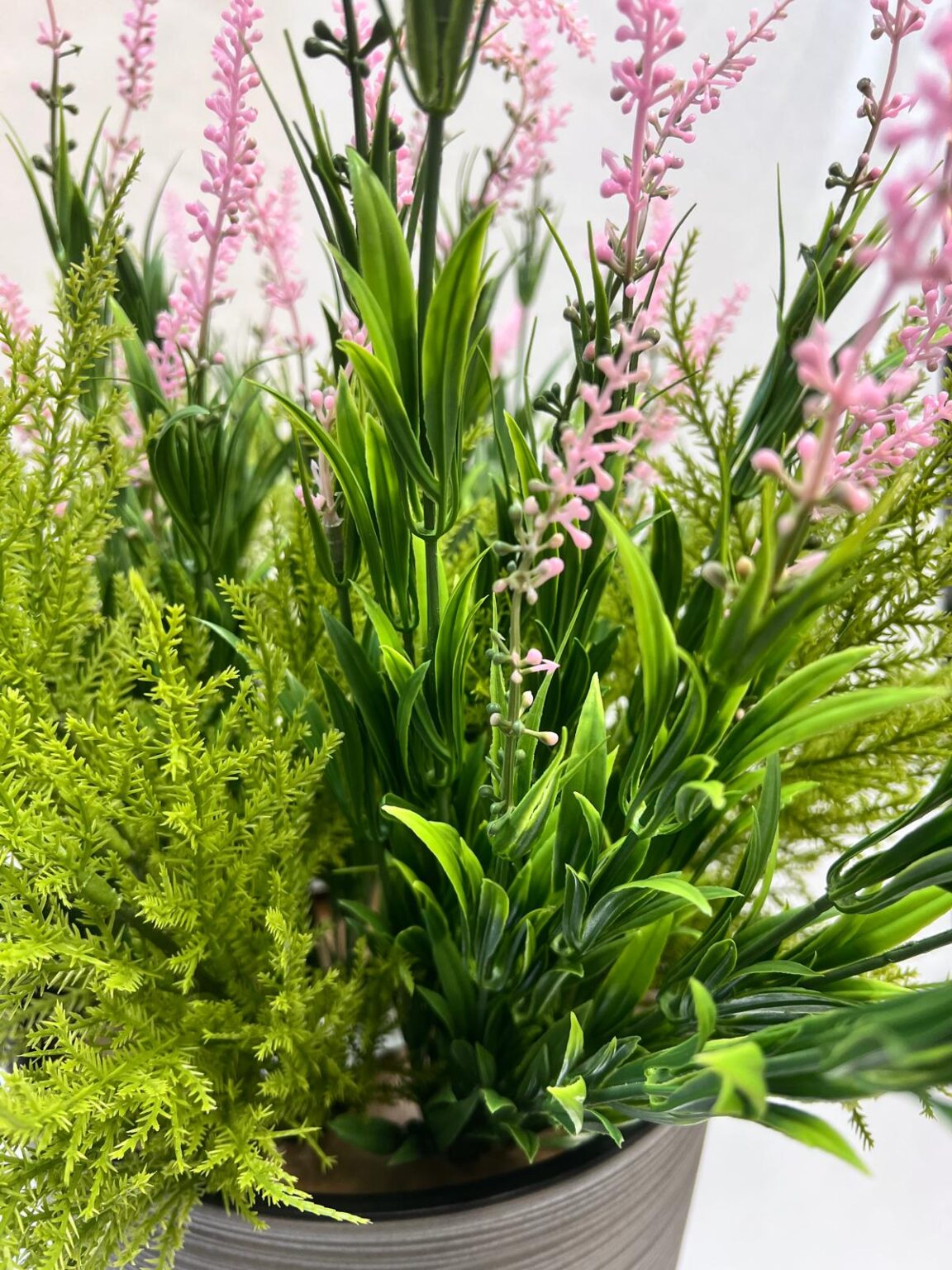 Chisel Planter Artificial Lilac & Heather Flowering Eco Chisel Planter